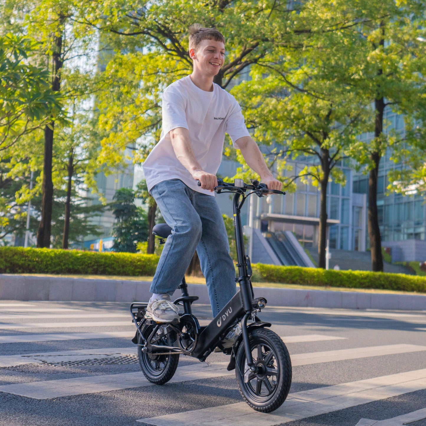 DYU C3 14 Inch Folding Ebike - Tech Trove Essentials 